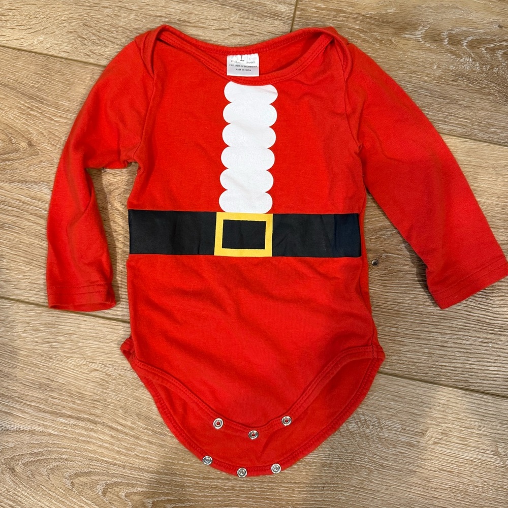 🩵Christmas Santa Onesie 9-12 Month